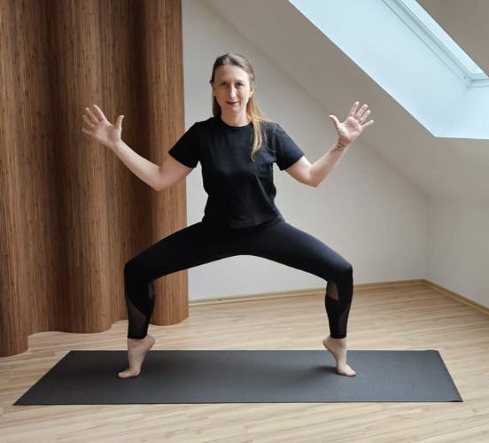 Yoga-Pilates Übung 2